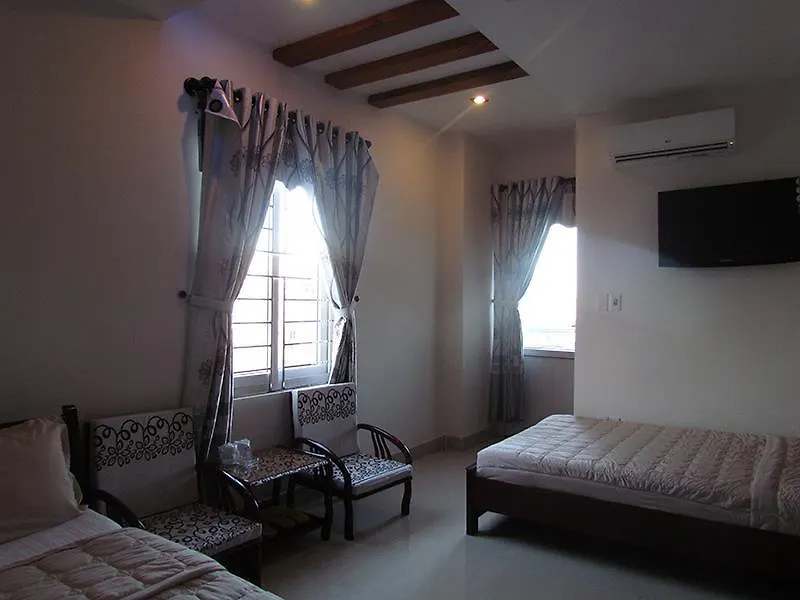 **  Aloha Hotel Da Nang Vietnam
